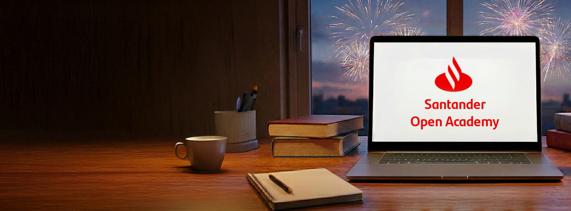 widoczny ekran laptopa z napisem "Santander Open Academy"