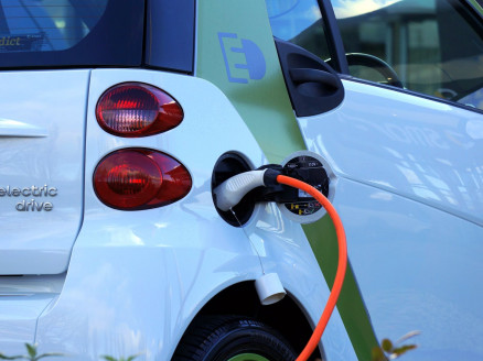 Kredyt na samochód elektryczny — dogodne raty i warunki