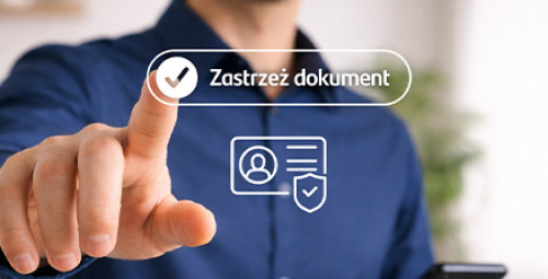 mężczyzna wskazujący na napis "Zastrzeż dokument"